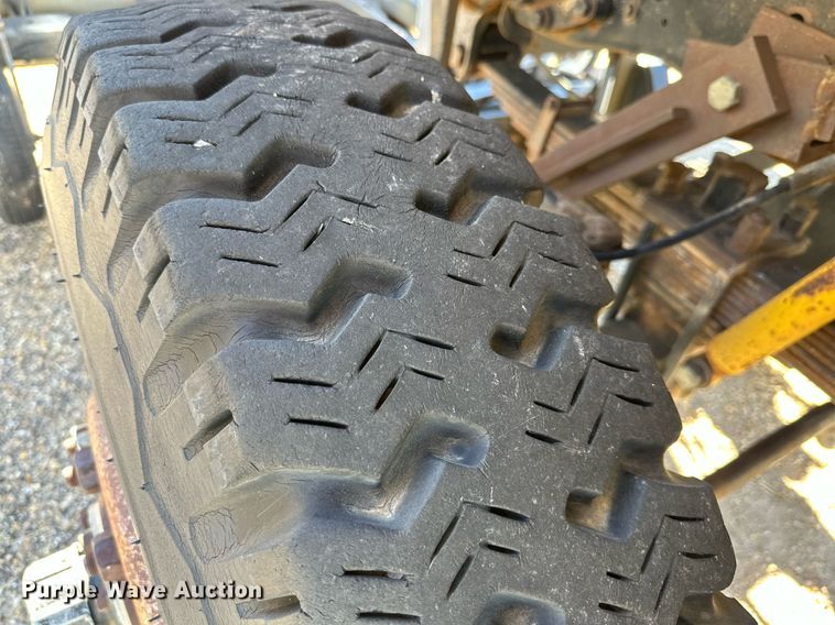 image for item JT9166 1980 Chevrolet dump truck