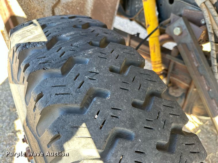 image for item JT9166 1980 Chevrolet dump truck