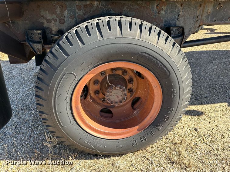 image for item JT9166 1980 Chevrolet dump truck