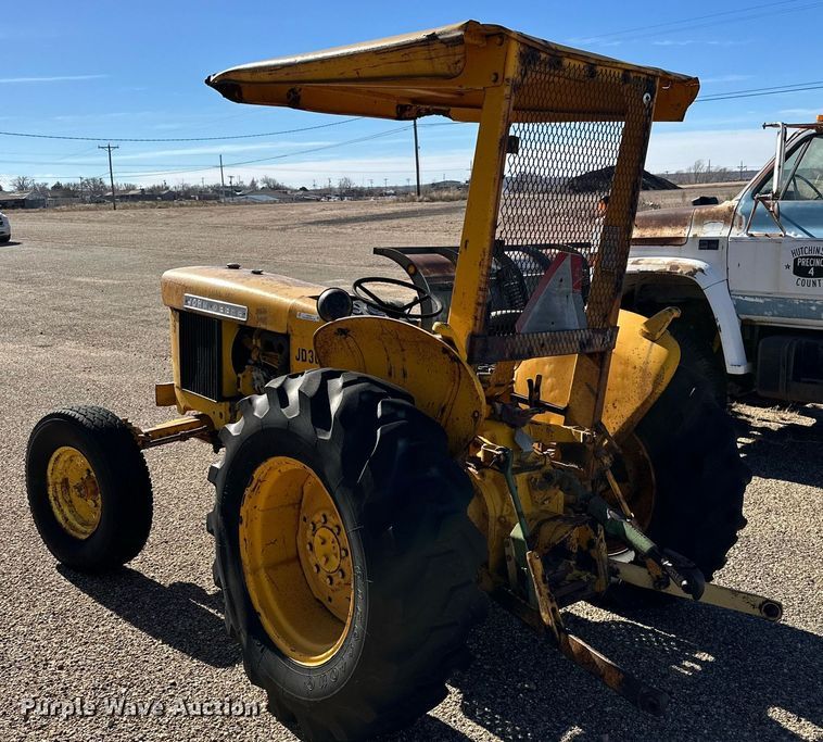 image for item JT9167 1975 John Deere 301-A tractor