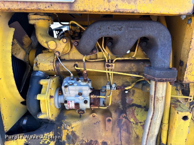 image for item JT9167 1975 John Deere 301-A tractor