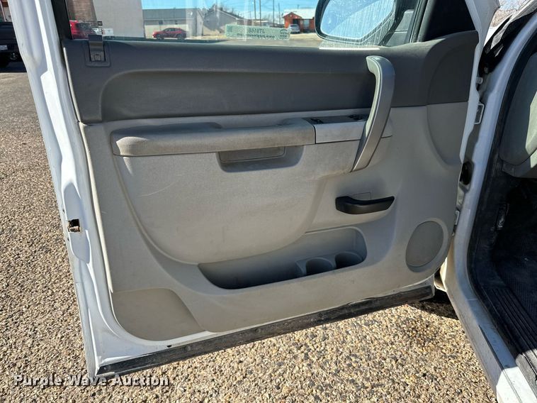 image for item JT9168 2011 Chevrolet Silverado 1500 pickup truck