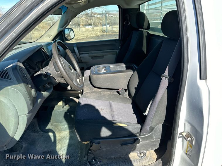 image for item JT9168 2011 Chevrolet Silverado 1500 pickup truck