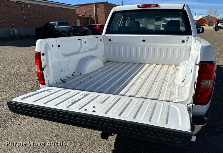 image for item JT9169 2012 Chevrolet Silverado 1500 Crew Cab pickup truck