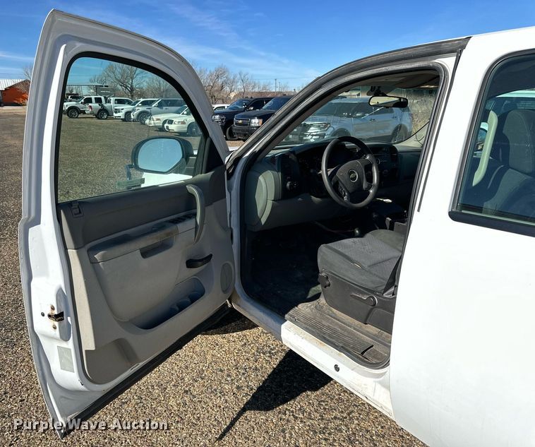 image for item JT9169 2012 Chevrolet Silverado 1500 Crew Cab pickup truck