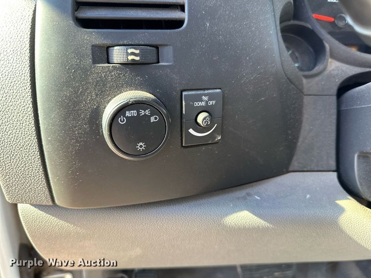 image for item JT9169 2012 Chevrolet Silverado 1500 Crew Cab pickup truck