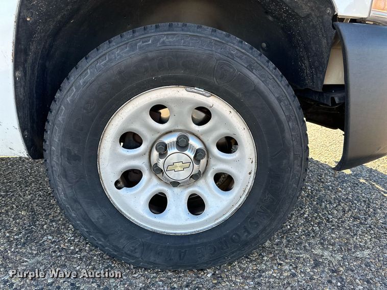 image for item JT9169 2012 Chevrolet Silverado 1500 Crew Cab pickup truck