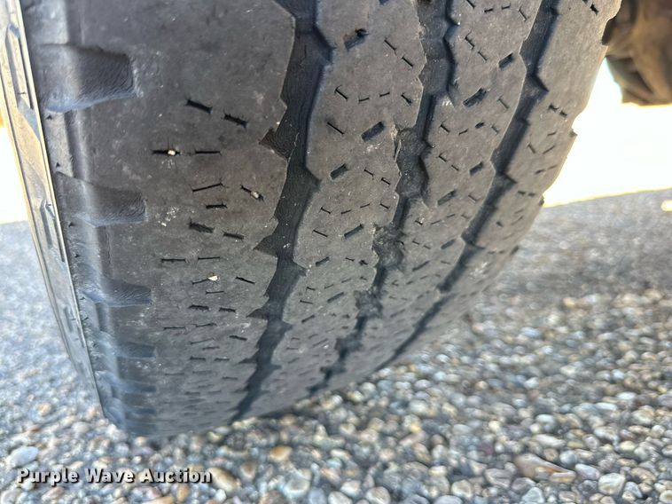 image for item JT9169 2012 Chevrolet Silverado 1500 Crew Cab pickup truck