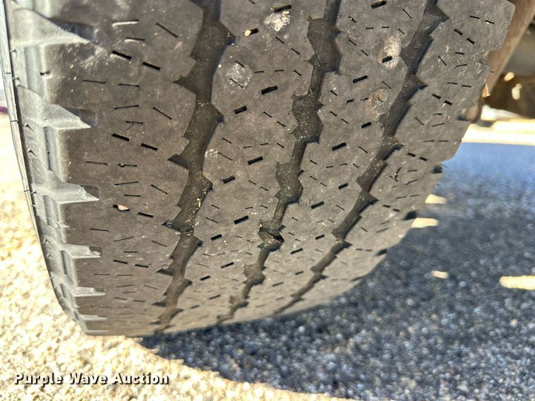 image for item JT9169 2012 Chevrolet Silverado 1500 Crew Cab pickup truck