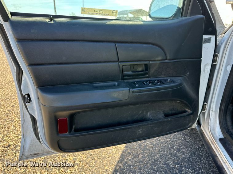 image for item JT9173 2007 Ford Crown Victoria Police Interceptor  