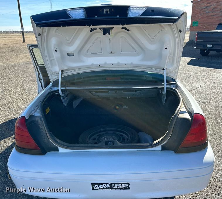 image for item JT9173 2007 Ford Crown Victoria Police Interceptor  