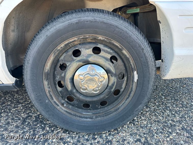 image for item JT9173 2007 Ford Crown Victoria Police Interceptor  