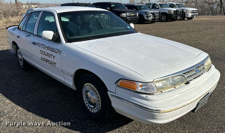 image for item JT9174 1996 Ford Crown Victoria Police Interceptor  