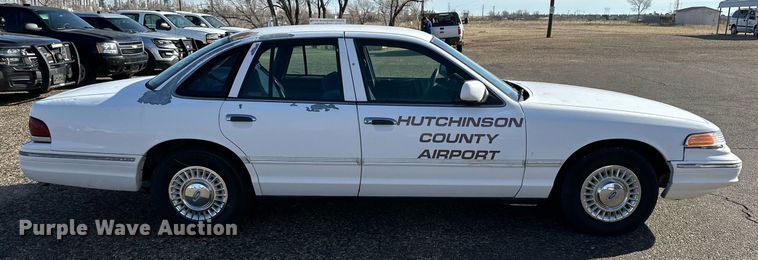 image for item JT9174 1996 Ford Crown Victoria Police Interceptor  