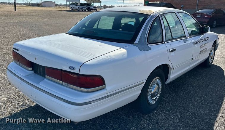 image for item JT9174 1996 Ford Crown Victoria Police Interceptor  