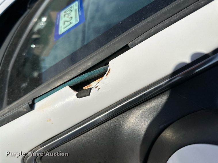 image for item JT9174 1996 Ford Crown Victoria Police Interceptor  