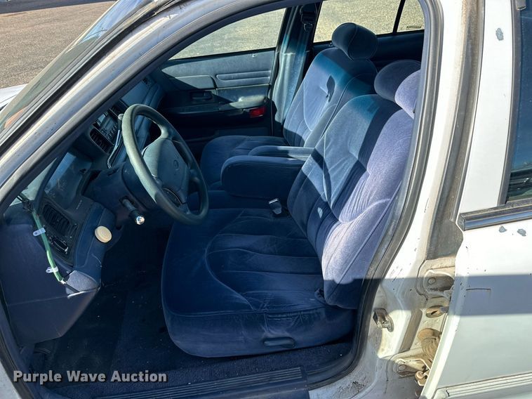 image for item JT9174 1996 Ford Crown Victoria Police Interceptor  