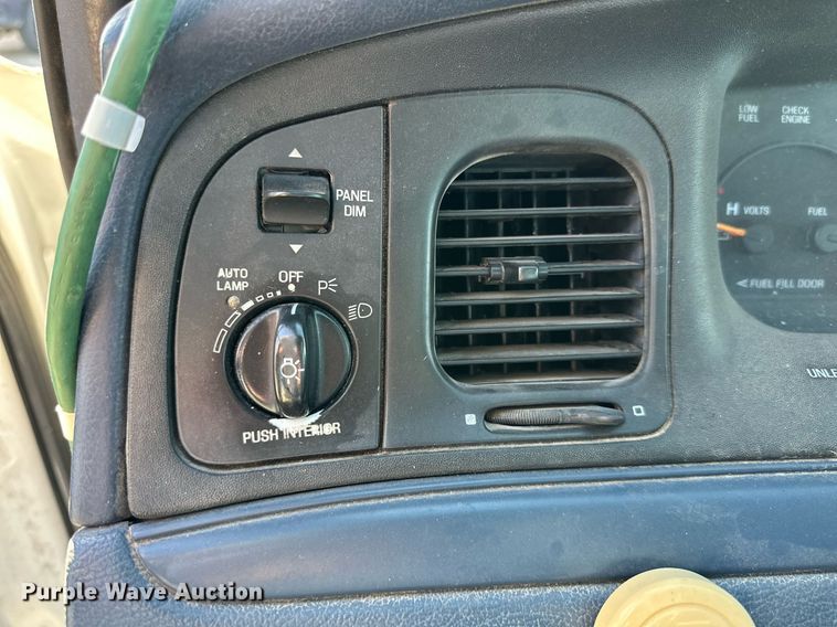 image for item JT9174 1996 Ford Crown Victoria Police Interceptor  