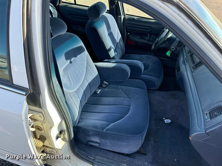 image for item JT9174 1996 Ford Crown Victoria Police Interceptor  
