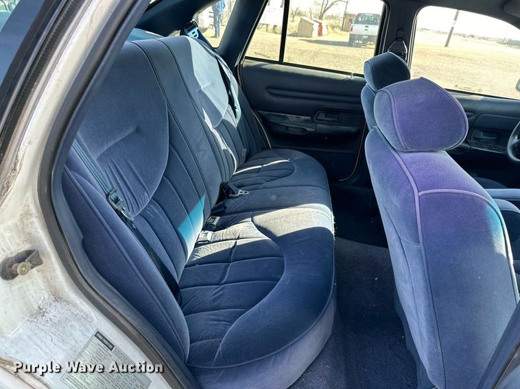image for item JT9174 1996 Ford Crown Victoria Police Interceptor  