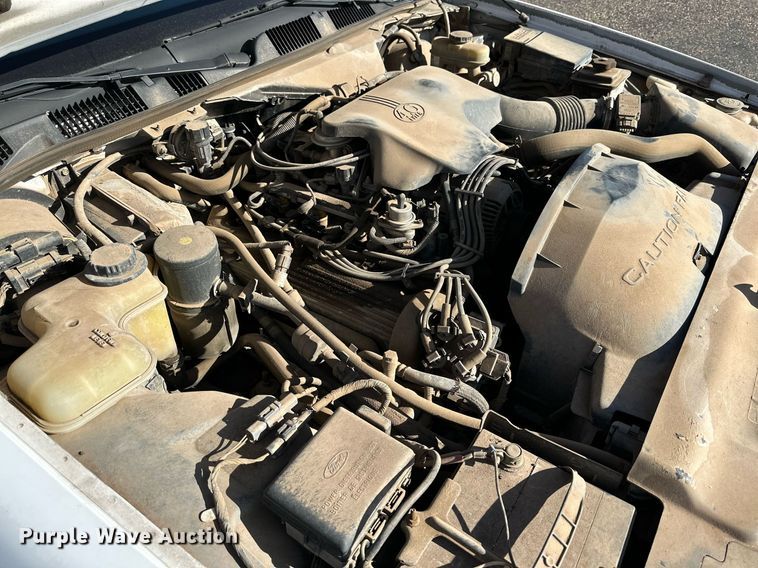 image for item JT9174 1996 Ford Crown Victoria Police Interceptor  