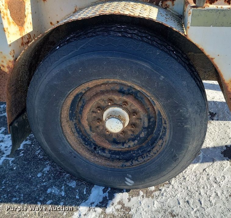 image for item LA9533 1998 Butler reel trailer