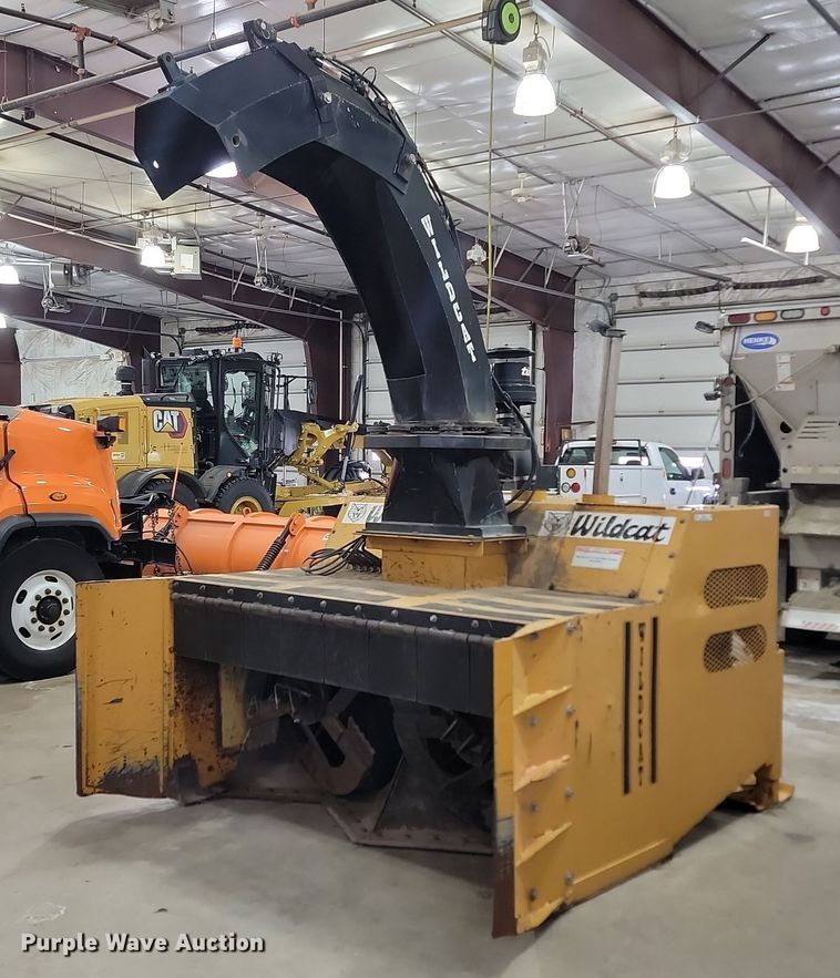 image for item LA9537 Wildcat  M7000MDR snow blower