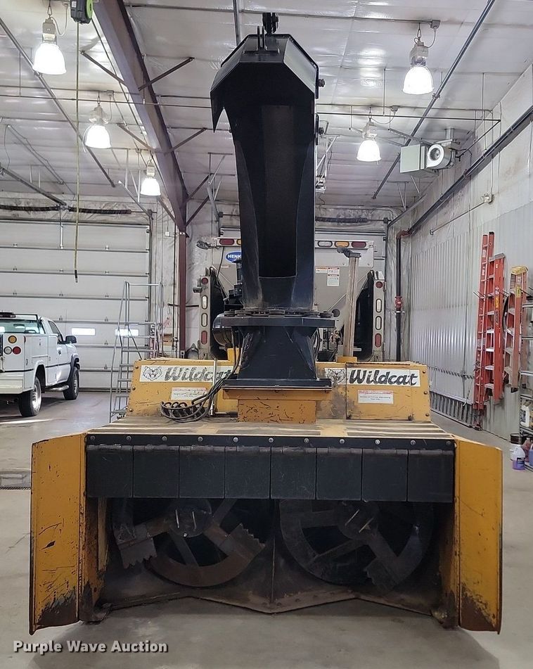 image for item LA9537 Wildcat  M7000MDR snow blower