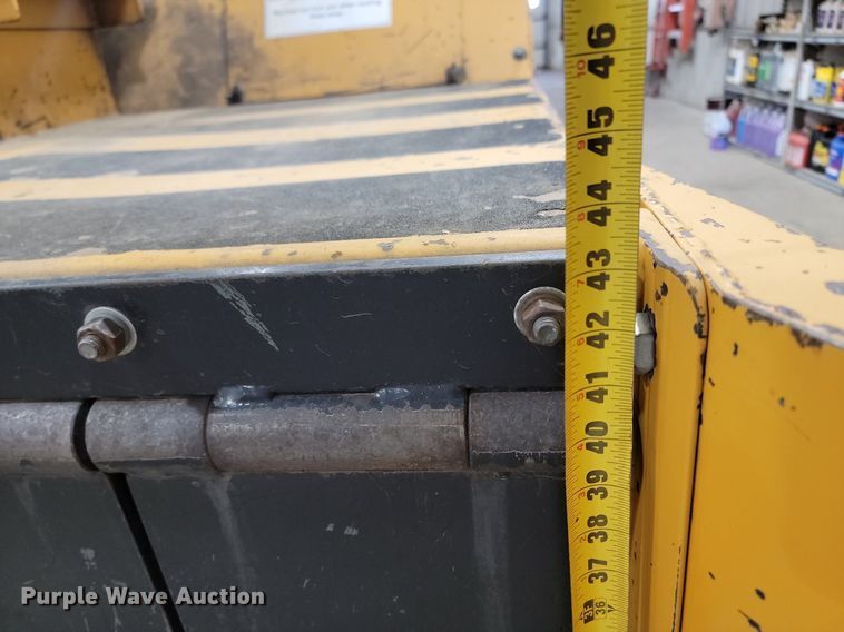 image for item LA9537 Wildcat  M7000MDR snow blower