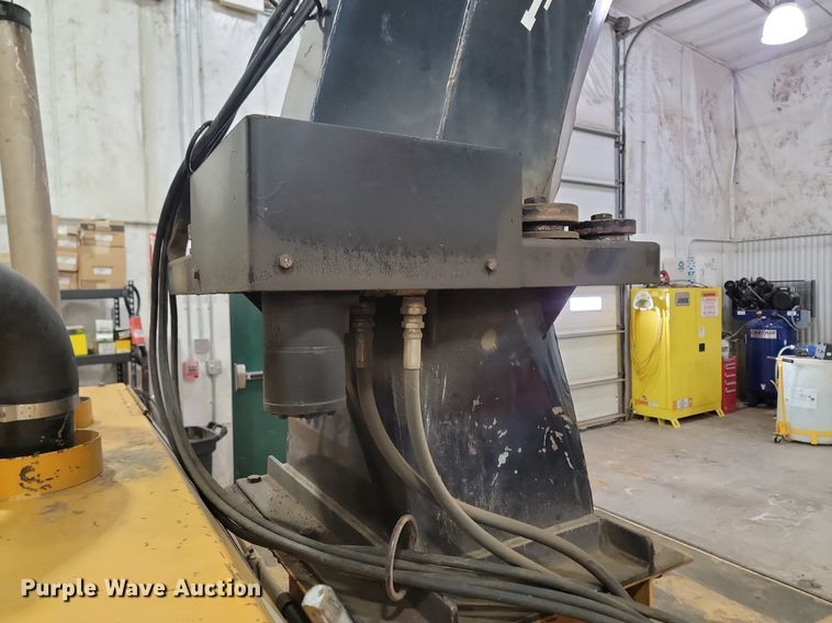 image for item LA9537 Wildcat  M7000MDR snow blower