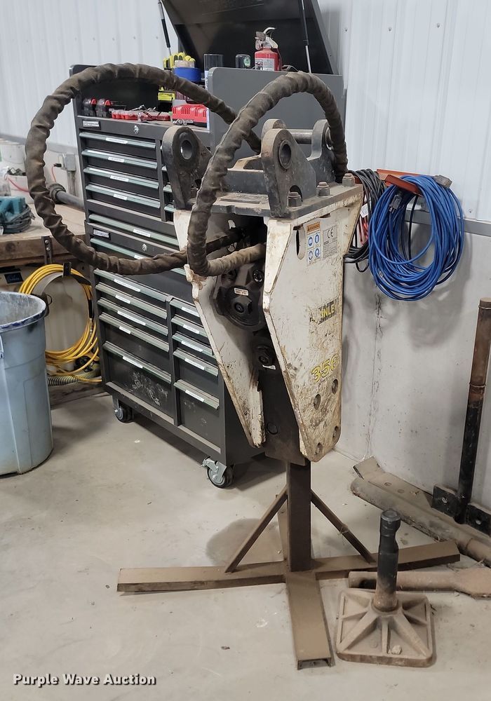 image for item LA9539 Stanley  MB35603  breaker