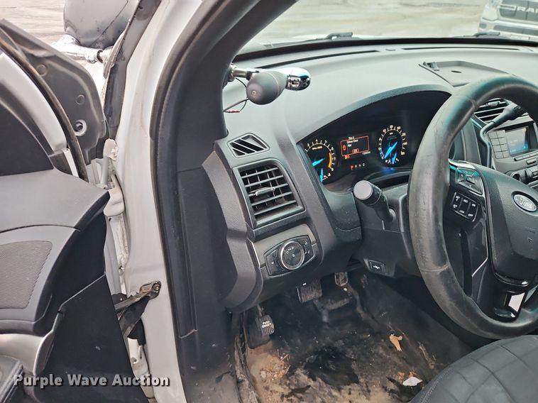 image for item LB9741 2017 Ford Explorer Police Interceptor  SUV