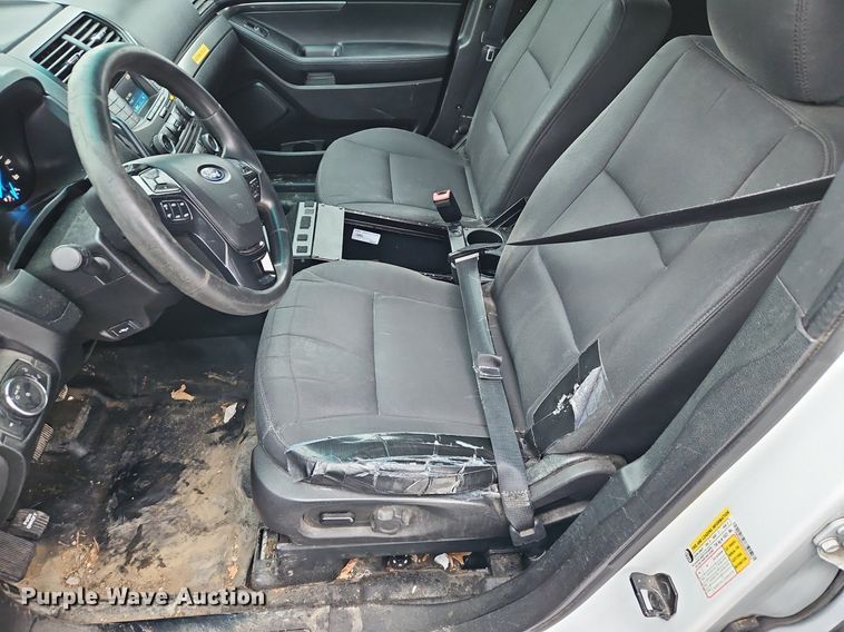 image for item LB9741 2017 Ford Explorer Police Interceptor  SUV