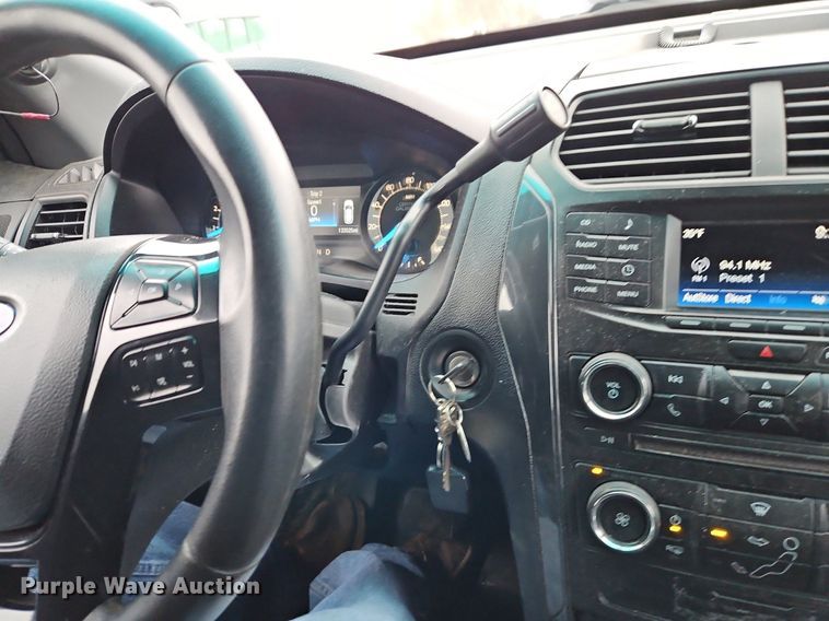 image for item LB9741 2017 Ford Explorer Police Interceptor  SUV