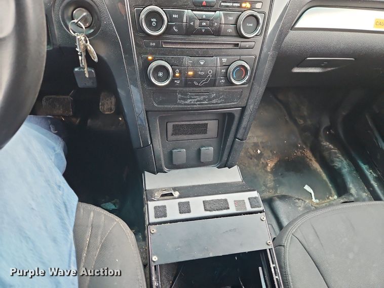 image for item LB9741 2017 Ford Explorer Police Interceptor  SUV