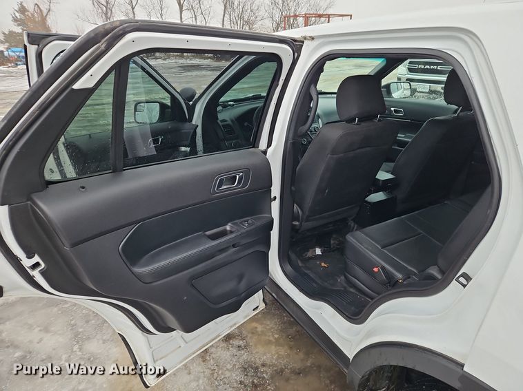 image for item LB9741 2017 Ford Explorer Police Interceptor  SUV