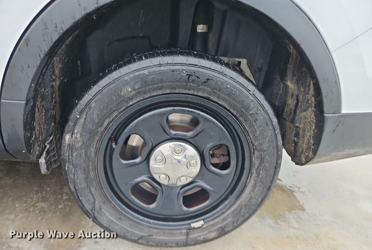 image for item LB9741 2017 Ford Explorer Police Interceptor  SUV