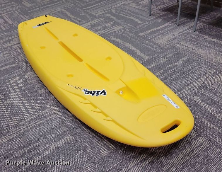 Pelican Vibe 80 paddle board in Ottumwa, IA Item LC9516 for sale