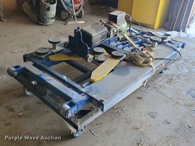 image for item LC9517 2016 BendPak automotive lift 