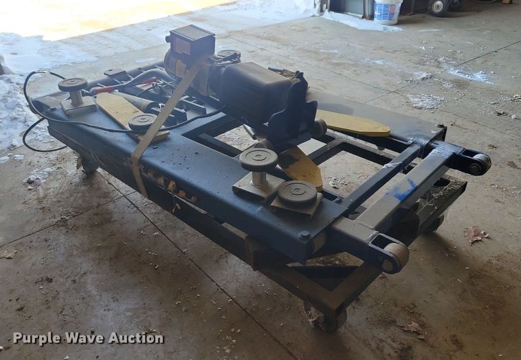 image for item LC9517 2016 BendPak automotive lift 