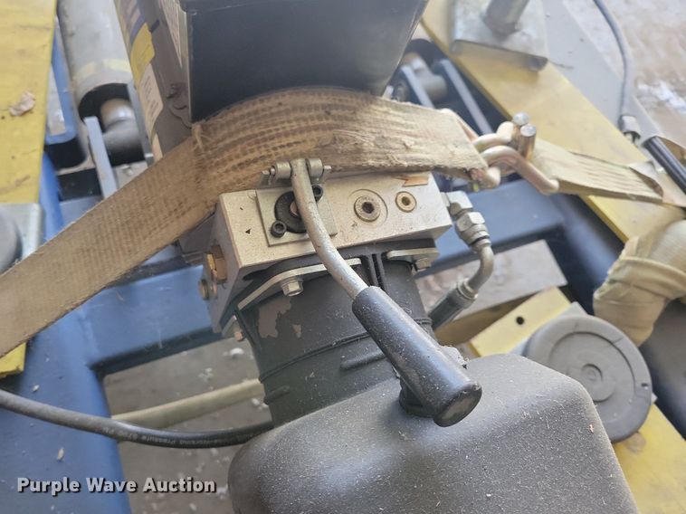 image for item LC9517 2016 BendPak automotive lift 