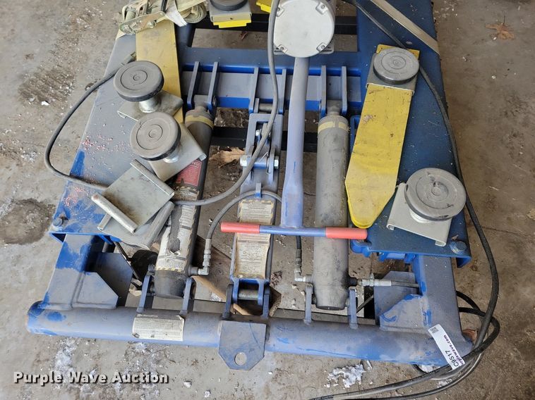 image for item LC9517 2016 BendPak automotive lift 