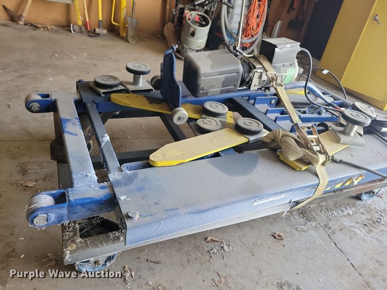 image for item LC9517 2016 BendPak automotive lift 