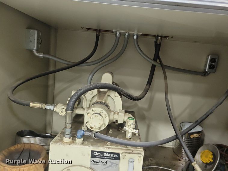 image for item LC9529 Everco Auto Air Service Center III AC charging station