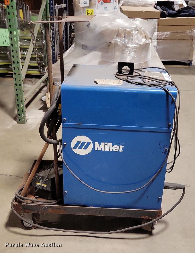image for item LC9797 Miller Syncrowave 180SD welder