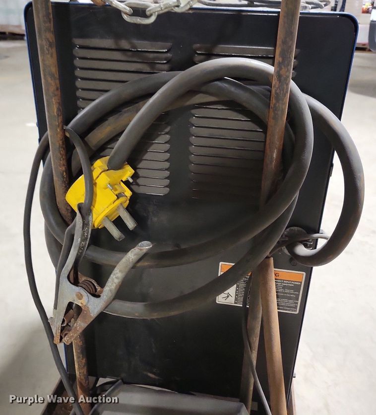 image for item LC9797 Miller Syncrowave 180SD welder