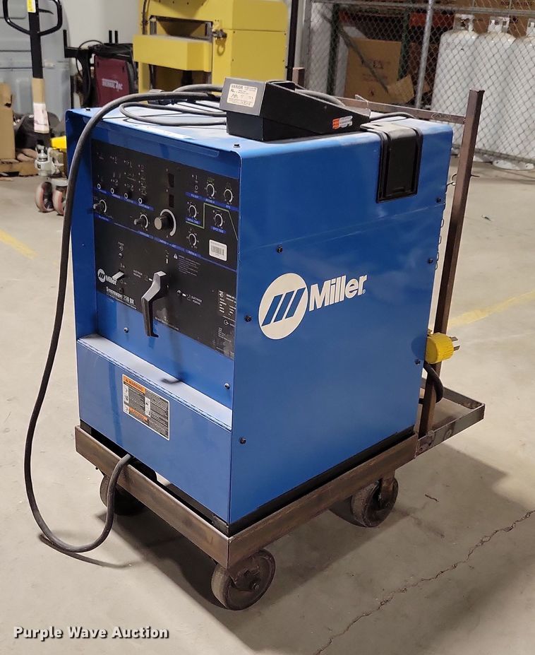 image for item LC9799 Miller Syncrowave 250DX welder