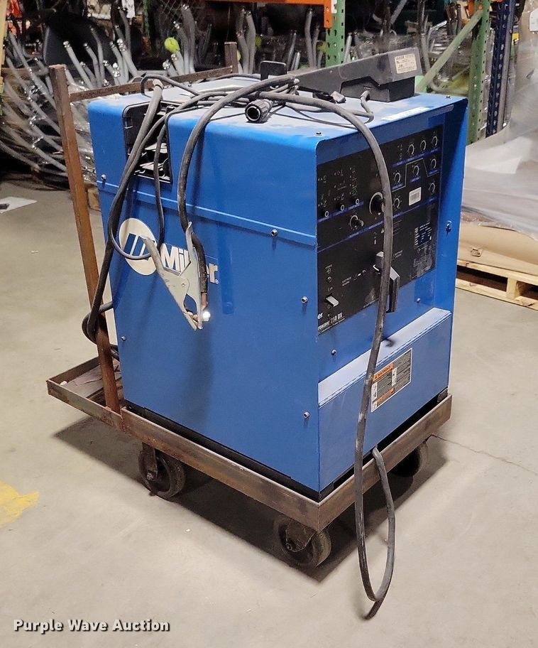 image for item LC9799 Miller Syncrowave 250DX welder