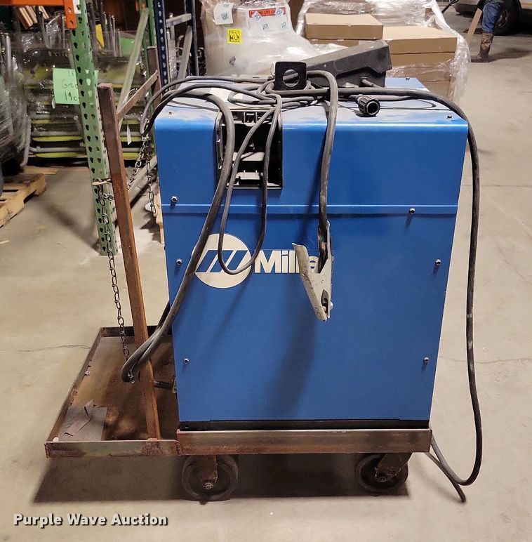 image for item LC9799 Miller Syncrowave 250DX welder