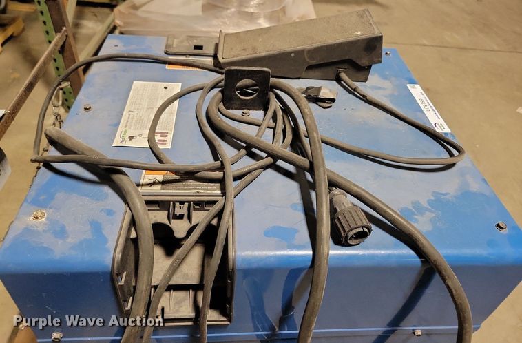 image for item LC9799 Miller Syncrowave 250DX welder